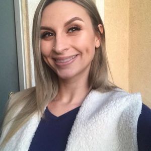 Meet your Posher, Kiana